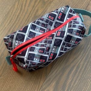 Retro Controller Travel Toiletry Bag - Black & Red with Game boy print